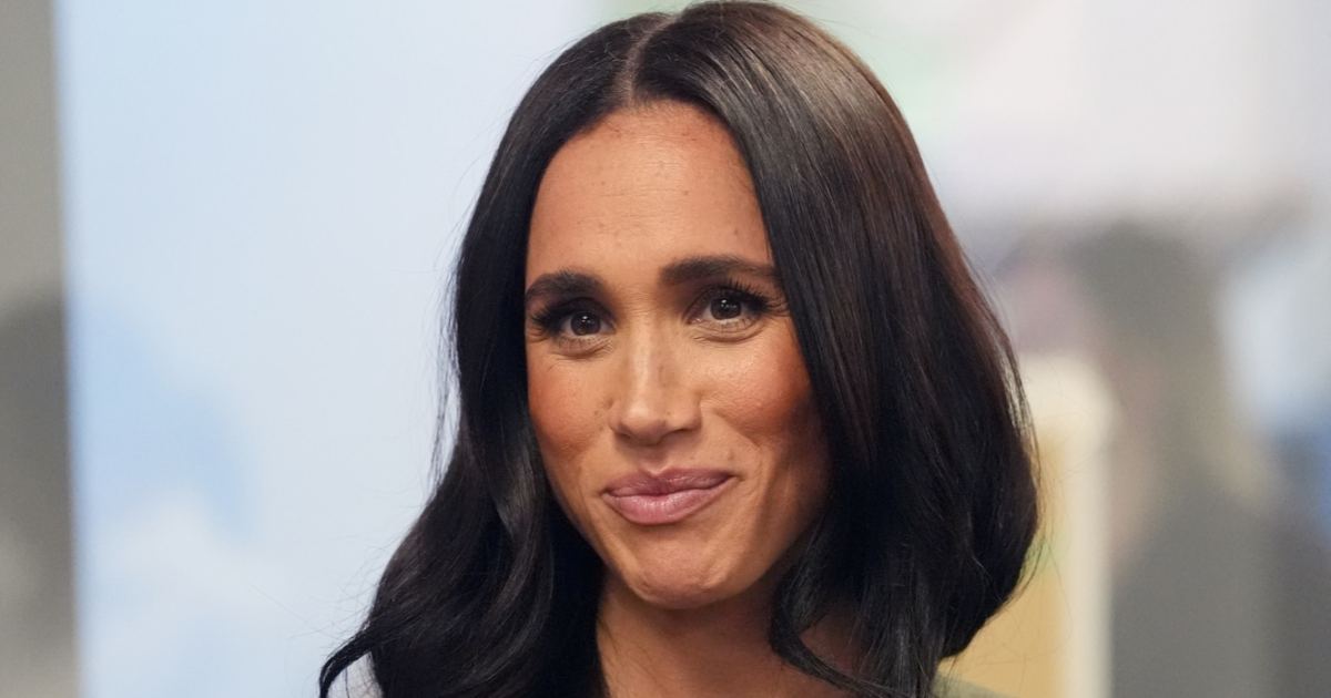 Photo: usmagazine.com Meghan Markle Seen in U.K. with Ellen DeGeneres at Pub