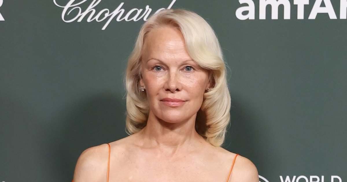 Pamela Anderson Recalls ‘Death Sentence’ Hepatitis C Diagnosis Pamela Anderson Recalls ‘Death Sentence’ Hepatitis C Diagnosis