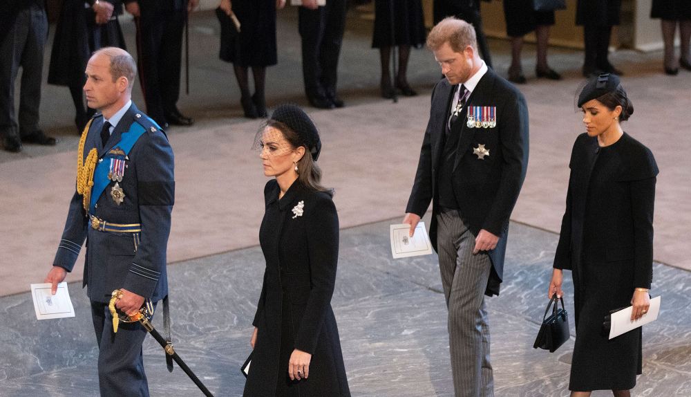Prince William Kate Middleton Prince Harry Meghan Markle 2638 Us Magazine Cover Story
