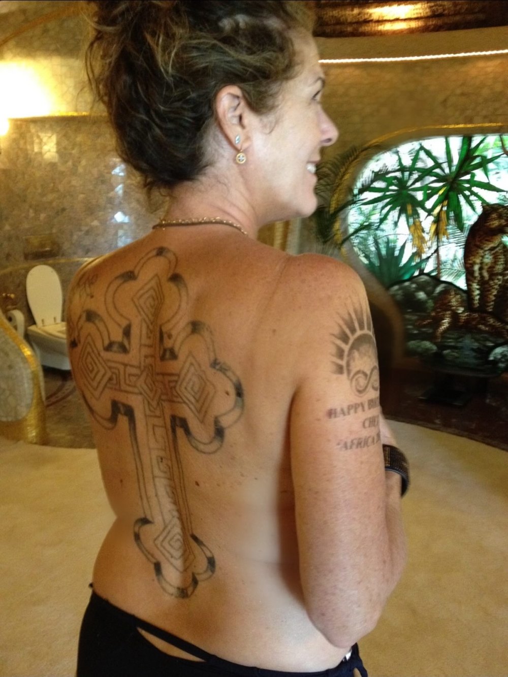 Rita Wilson Poses Topless, Shows Off Huge Back Tattoo Similar to Son Chet's