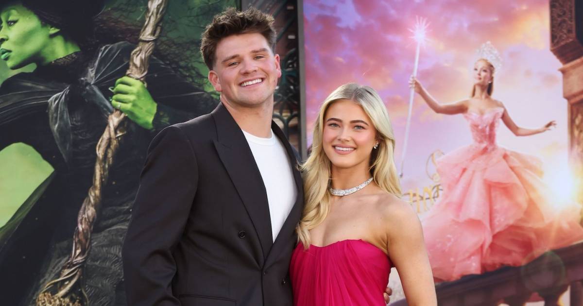 Rylee Arnold Says Sister Lindsay Is Her ‘DWTS’ Lifeline, Reflects on Boyfriend Walker’s Support (Exclusive) Rylee Arnold Says Sister Lindsay Is Her ‘DWTS’ Lifeline, Reflects on Boyfriend Walker’s Support (Exclusive)