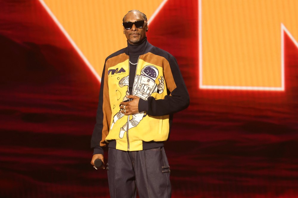 Snoop-Dogg-VMAs-2026-Why-Show-Delayed-GettyImages-2297460312