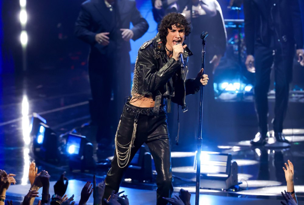 Sombr-2026-VMAs-Best-and-Worst-GettyImages-2297470074