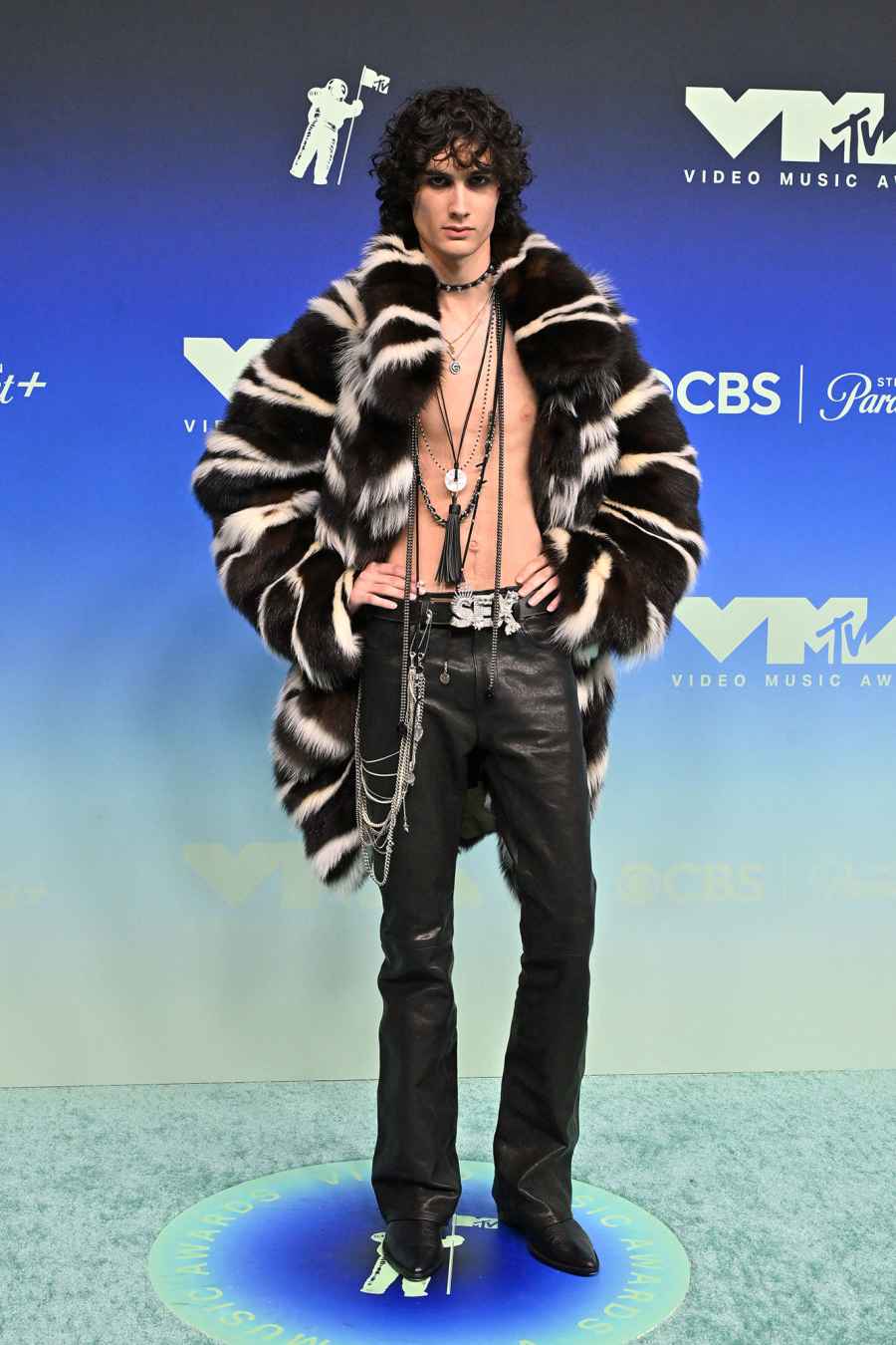 Sombr All the Goth Glam Moments at the 2026 VMAs Arrival Red Carpet 2026 MTV Video Music Awards