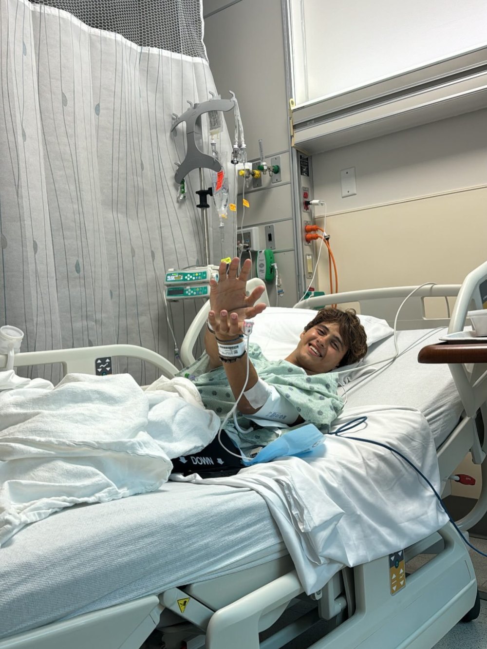 Survivor Greece Star Stavros Floros Sues Producers for 100 Million After Losing His Leg on Show 1