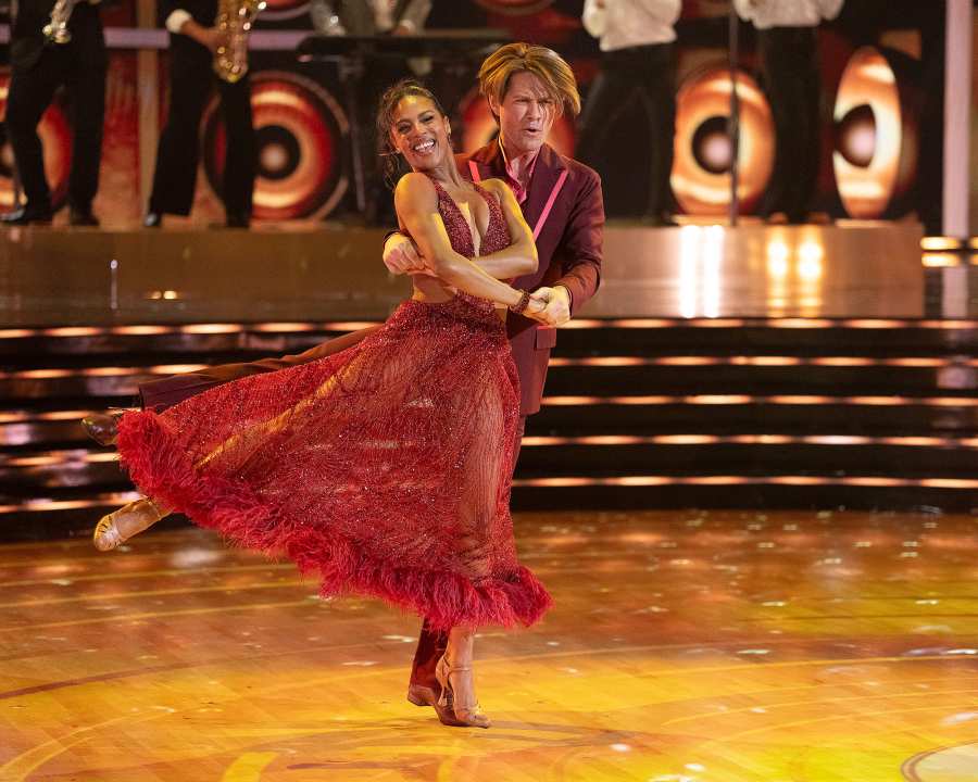 Taylor Hanson and Britt Stewart Dancing With the Stars Season 35 Premiere Night 1