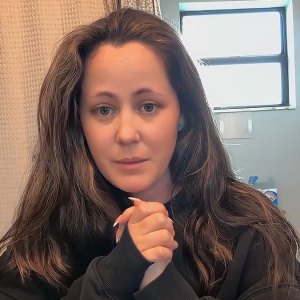 Teen Mom Jenelle Evans Tearfully Explains Recent Hospital Stay