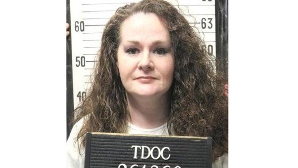 Who is Christa Pike Tennessees Sole Female Death Row Inmate Set to Be Executed This Month
