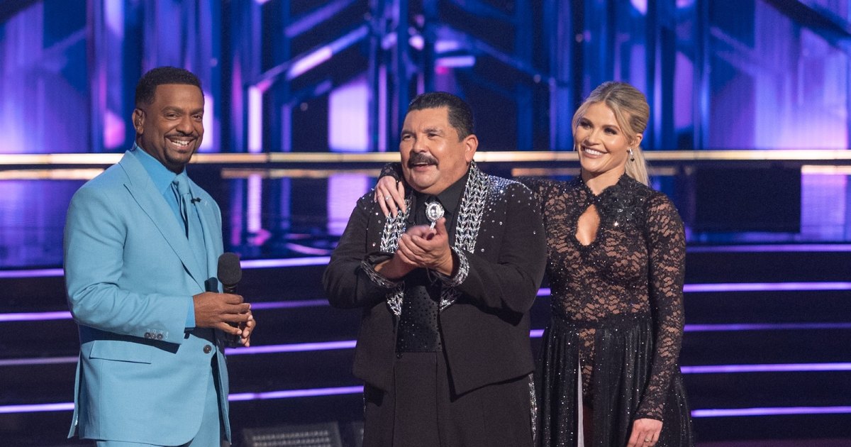 Pregnant Witney Carson Praises ‘DWTS’ Partner Guillermo Rodriguez for ‘Working So Hard’