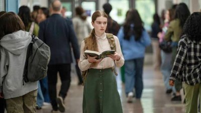 Summer H. Howell in Carrie