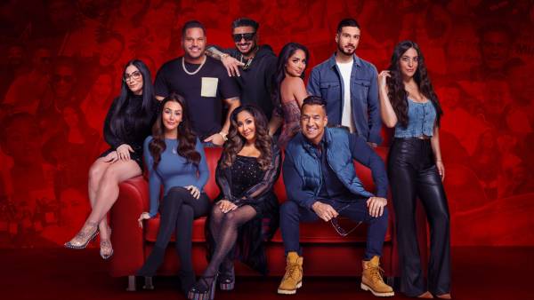Jersey Shore Family Vacation Cast Bids Farewell to MTV With 1 Last Trip to the Shore House
