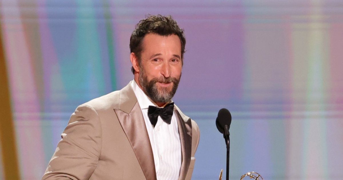 Noah Wyle Wins Outstanding Lead Actor in a Drama Series for 2nd Year in a Row Noah Wyle Wins Outstanding Lead Actor in a Drama Series for 2nd Year in a Row