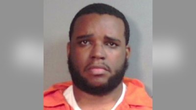 Louisiana Teacher Arrested for Allegedly Showing Nude Photos of Himself to Underage Student