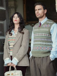 Kaya Scodelario, Theo James in The Gentlemen season 2