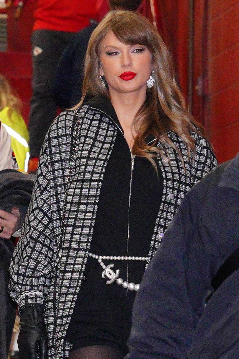 Taylor Swift enters the stadium prior to an AFC divisional round game between the Kansas City Chiefs and Houston Texans.
