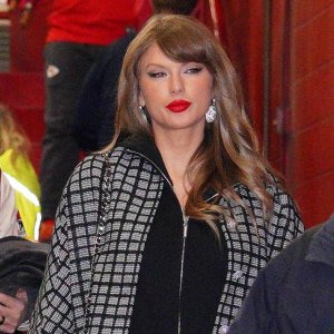 Taylor Swift enters the stadium prior to an AFC divisional round game between the Kansas City Chiefs and Houston Texans.