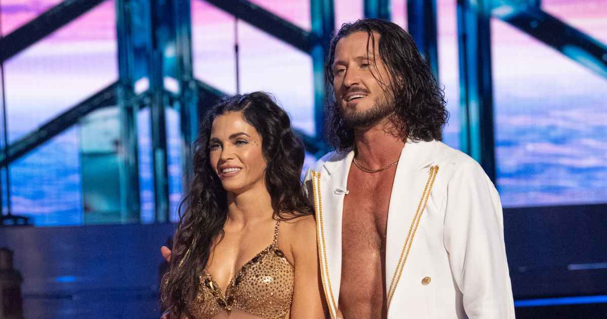 Jenna Dewan Admits ‘DWTS’ Is More ‘Mentally Tough’ Than She Expected: ‘It Challenges You’ (Exclusive) Jenna Dewan Admits ‘DWTS’ Is More ‘Mentally Tough’ Than She Expected: ‘It Challenges You’ (Exclusive)