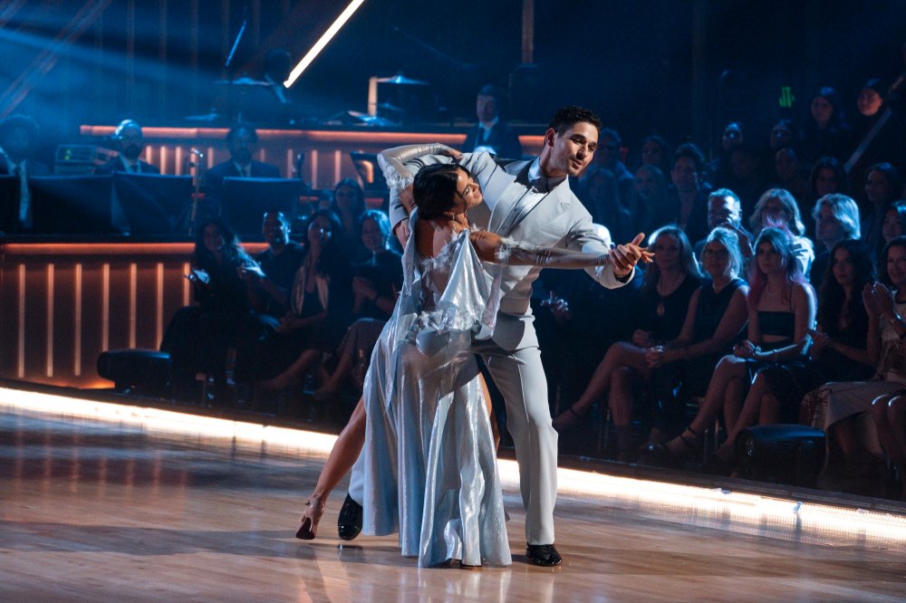 Maks Chmerkovskiy Reacts to Alan Bersten Dedication Night Performance