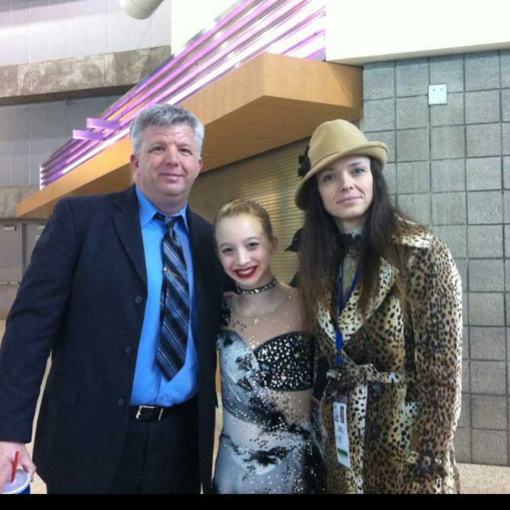Amber-Glenn-and-her-parents
