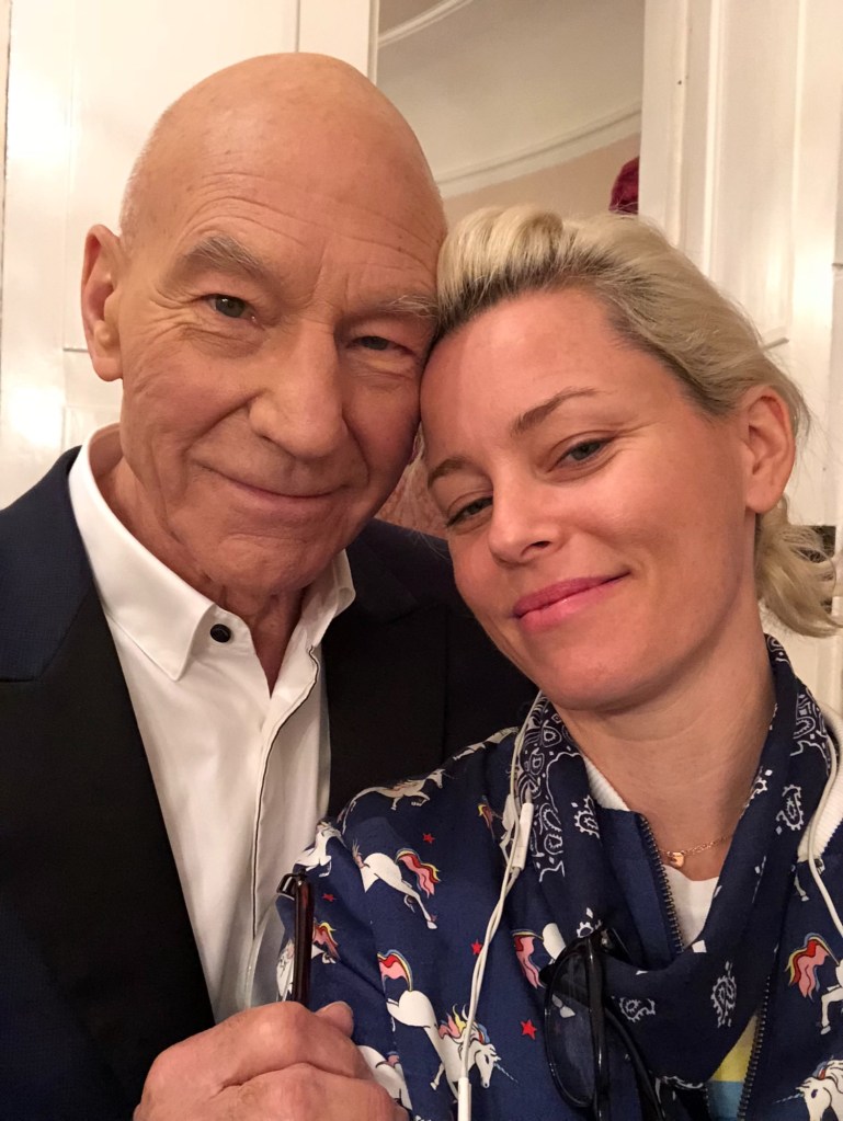 Celebrities Mourn the Death of Patrick Stewart Elizabeth Banks