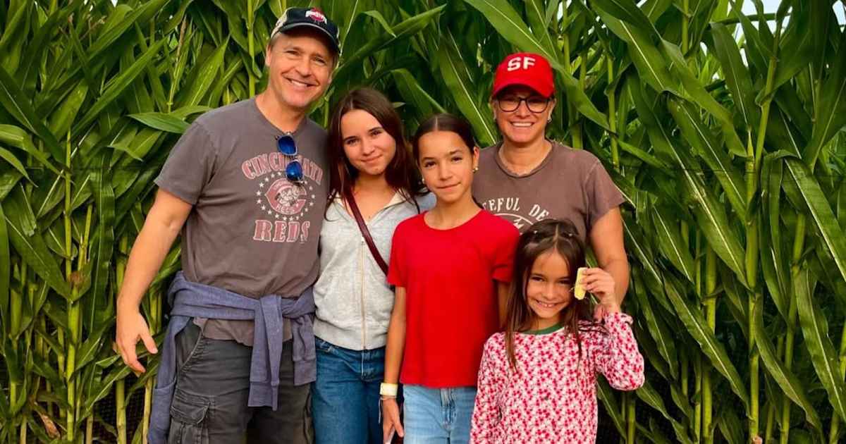 A filha de Chad Lowe, Mabel, lida com a morte da irmã aos 13 anos
