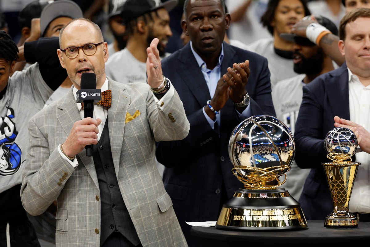 Ernie-Johnson-GettyImages-2155365028