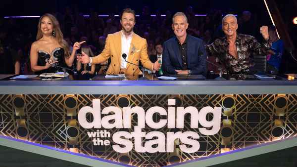 Feature Dancing With the Stars Super Bowl Night