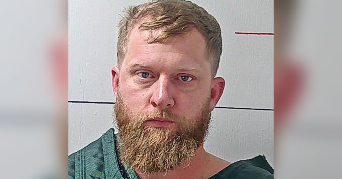 Kyle Chrisley Pleads Guilty To Resisting Arrest, Other Charges Dismissed in Police Assault Case (Exclusive) Kyle Chrisley Pleads Guilty To Resisting Arrest, Other Charges Dismissed in Police Assault Case (Exclusive)