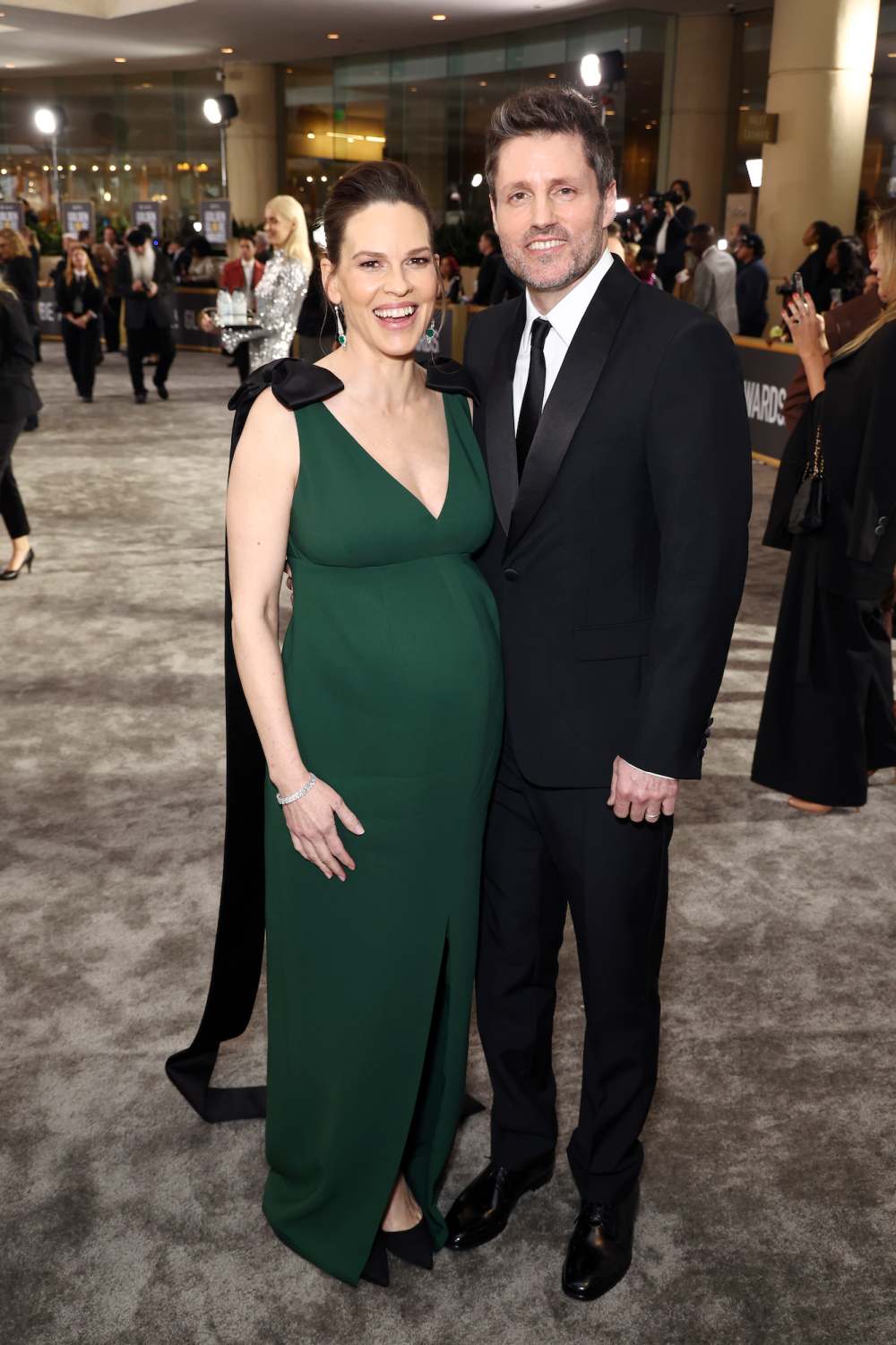 GettyImages-1455615130Pregnant-Hilary-Swank-Addresses-Older-Mom-Backlash.jpg