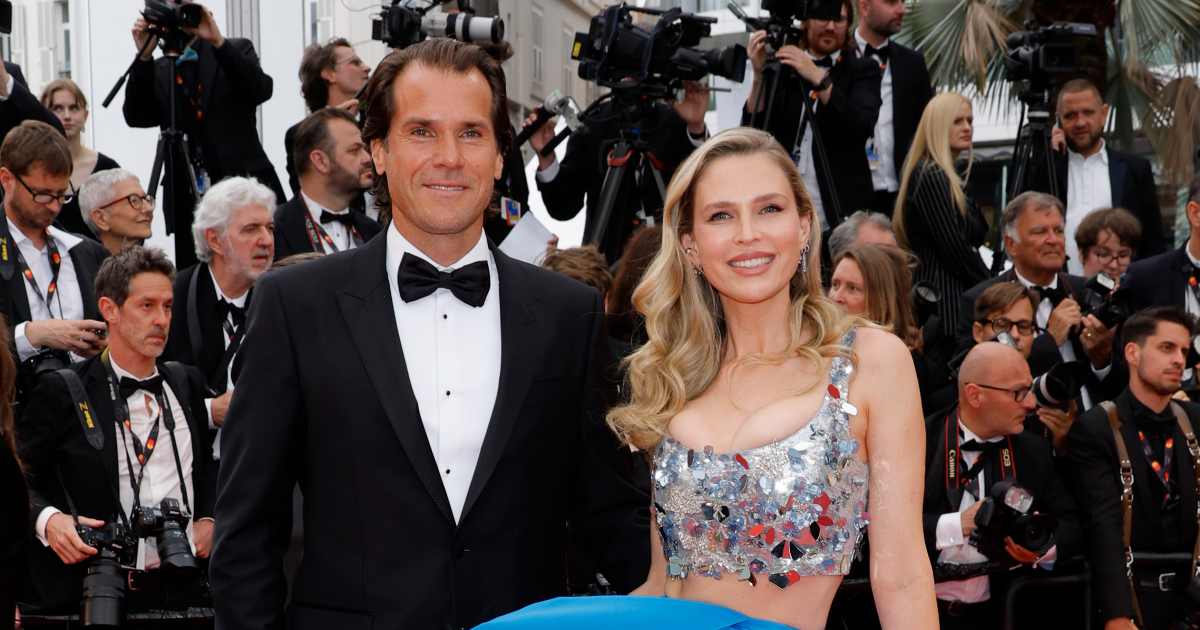 Publisher preview accompanying Sara Foster Explains Why She’s ‘Not Dating at All’ After Tommy Haas Split: ‘Never Been on a Date’