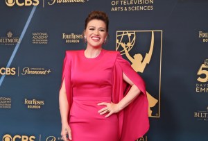 Brooklyn Store Art of Play Raises Price of Bird Kelly Clarkson Wanted to Buy to $15 Million