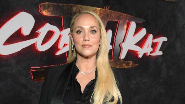 Elizabeth Berkley Claims 'DWTS' Created Drama 'When It Didn't Exist'