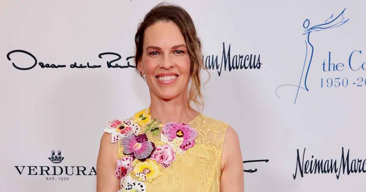 Pregnant Hilary Swank, 52, Addresses Being Accused of Being ‘Too Old’ to Have Babies Pregnant Hilary Swank, 52, Addresses Being Accused of Being ‘Too Old’ to Have Babies