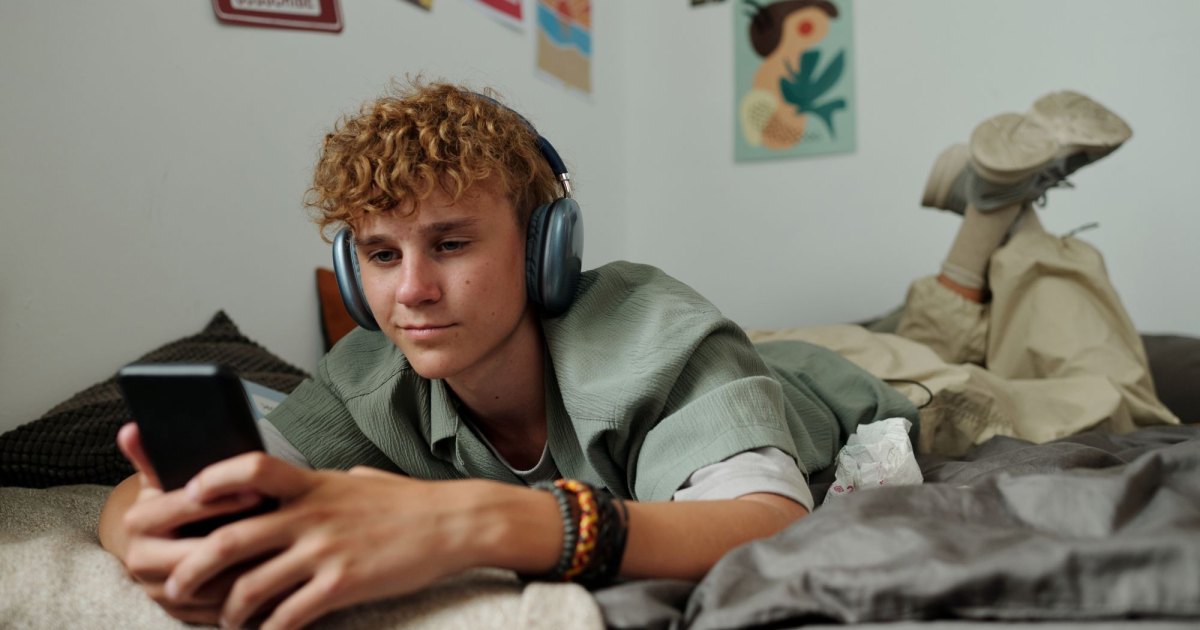 What Parents Are Actually Getting Wrong About Teen Screen Time and Social Media Use What Parents Are Actually Getting Wrong About Teen Screen Time and Social Media Use