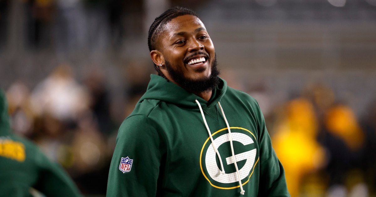 Packers’ Josh Jacobs Responds After Being Accused of Mocking Domestic Violence Arrest in TD Celebration Packers’ Josh Jacobs Responds After Being Accused of Mocking Domestic Violence Arrest in TD Celebration