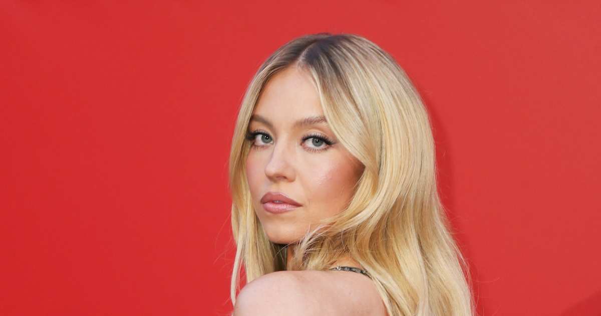 Sydney Sweeney Goes Topless In New Sports Betting Ad Amid Ongoing Controversy: ‘No BS’ Sydney Sweeney Goes Topless In New Sports Betting Ad Amid Ongoing Controversy: ‘No BS’