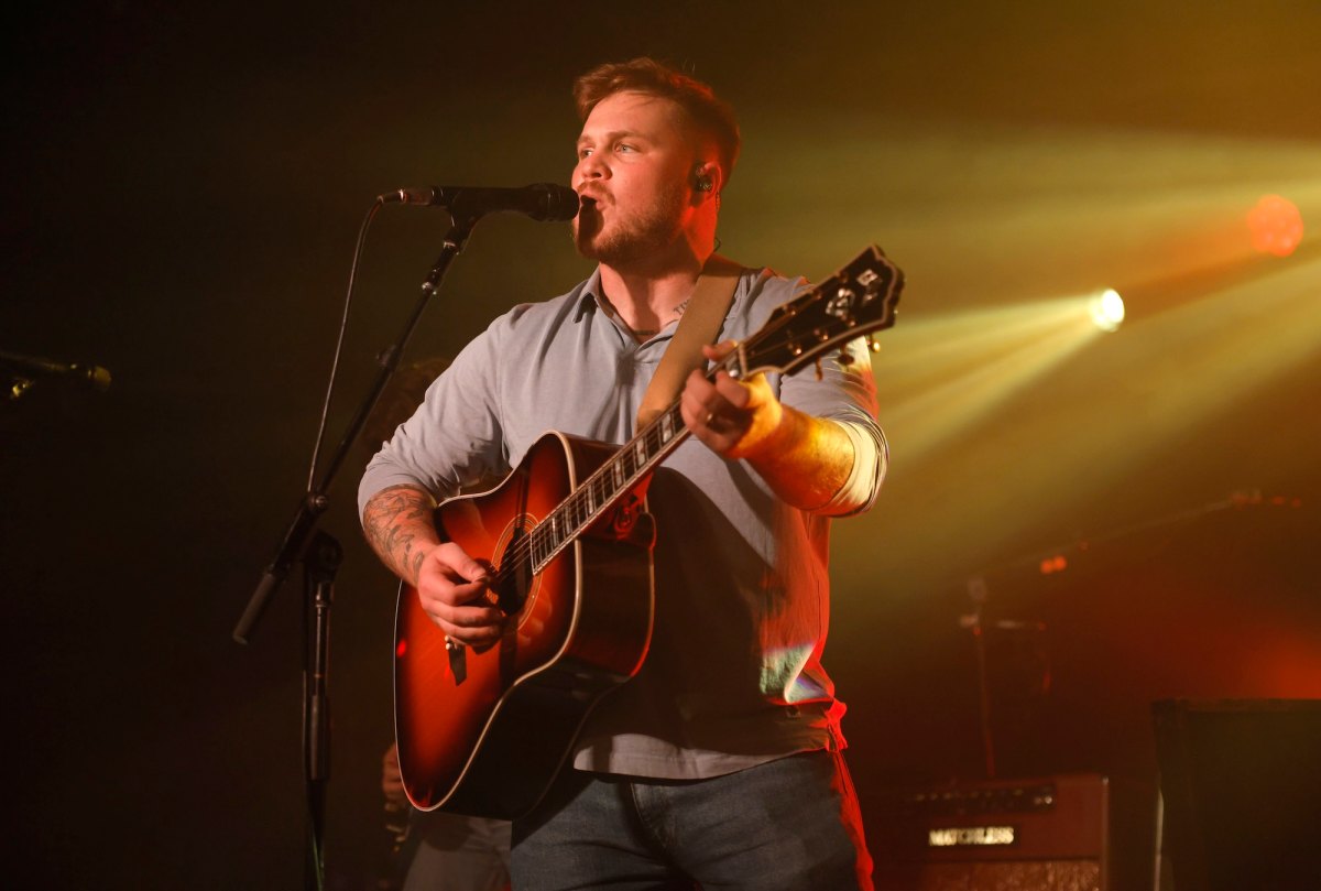 Zach Bryan Breaks Gillette Stadium Record Wearing 'Free Palestine' Shirt