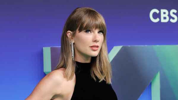 Taylor Swift’s 'SNL' Appearances Through the Years: Dakota Johnson’s Monologue and More