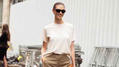 Karlie Kloss attends Stella McCartney show during Day Three of Paris Fashion Week - Womenswear Spring/Summer 2027 on September 30, 2026 in Paris, France.