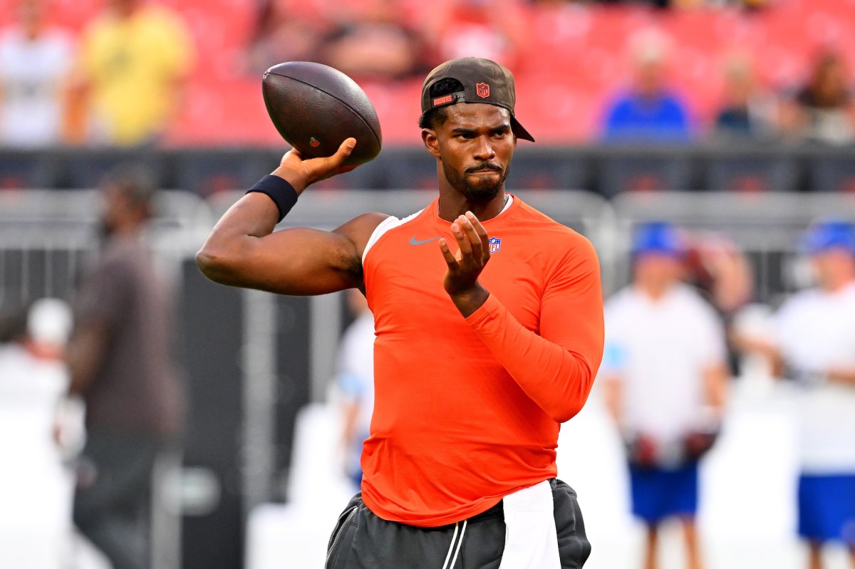 Browns Quarterback Shedeur Sanders Pushes Back Against WAG Culture in NFL