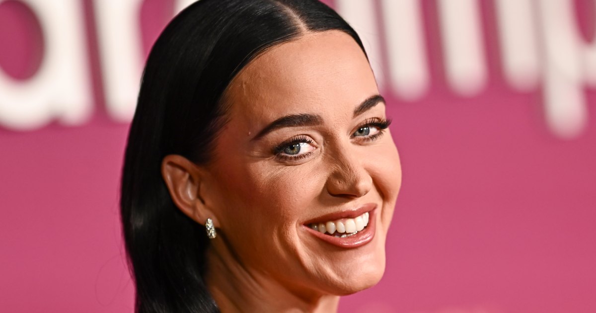 Katy Perry’s Oddly Chic ‘Cocoon’ Bag Is Taking Over — So Naturally, We’re Copying the Look for Katy Perry’s Oddly Chic ‘Cocoon’ Bag Is Taking Over — So Naturally, We’re Copying the Look for