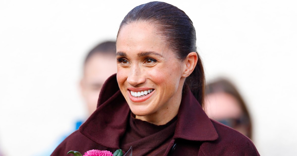 Bye, Beige! Meghan Markle Wore the Fall ‘It’ Sweater Color — Copy the Slimming Style for Bye, Beige! Meghan Markle Wore the Fall ‘It’ Sweater Color — Copy the Slimming Style for