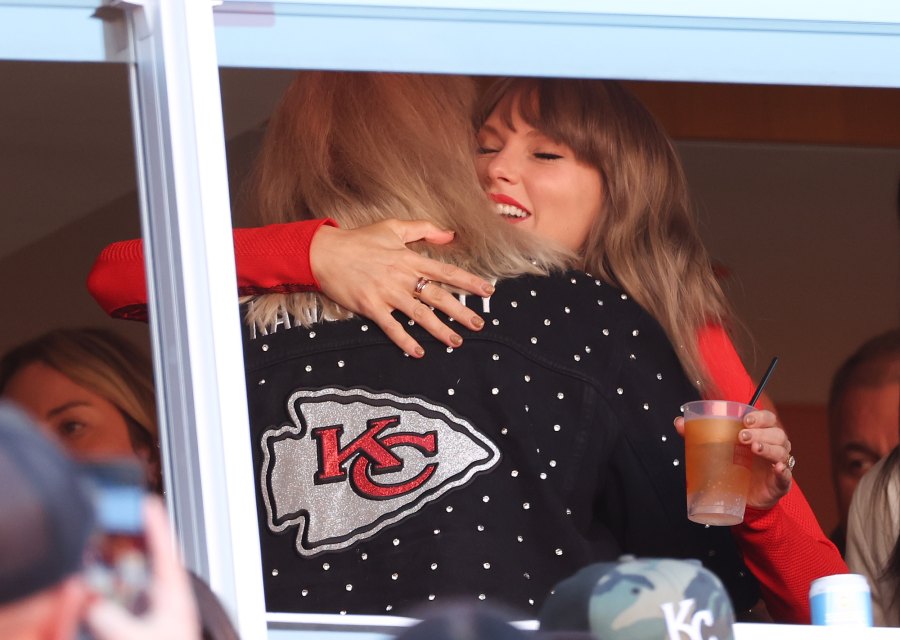 Every Time Taylor Swift Attended an NFL Game to Cheer for Travis Kelce