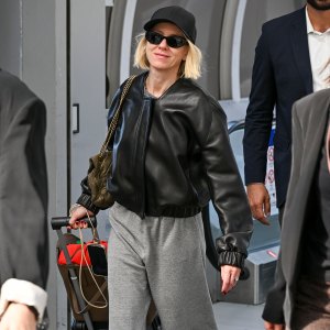 Naomi Watts arrives at Rome Airport on October 22, 2026 in Rome, Italy.
