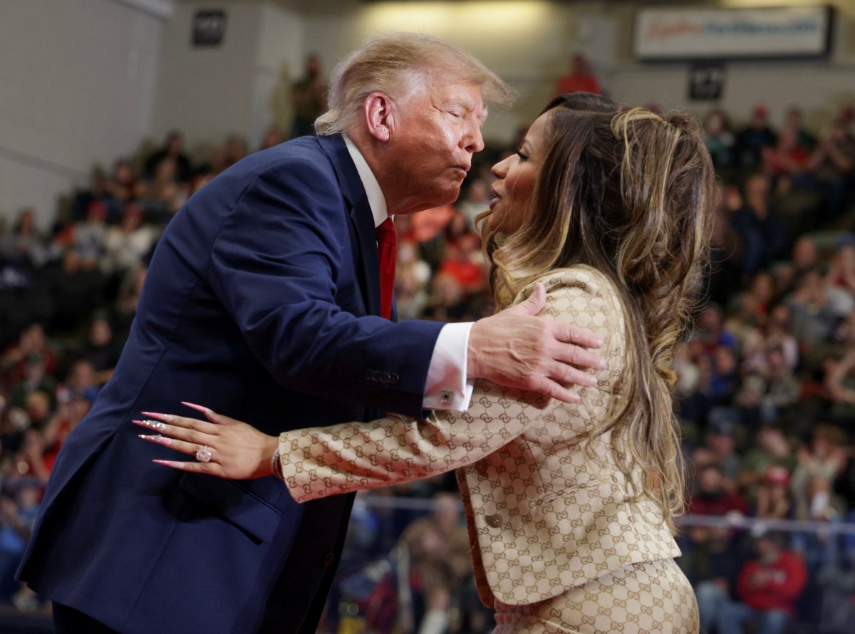 GettyImages-2301982735-Donald-Trump-Discusses-Nicki-Minajs-Beautiful-Ass-at-Rally.jpg
