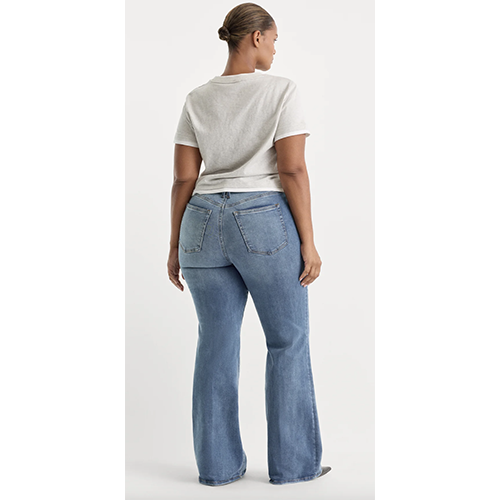 Good American Always Fits Good Classic Bootcut Jeans