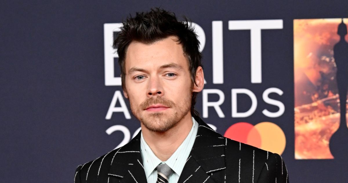 Harry Styles Recalls Dating ‘Outgoing’ Girlfriend in Early Fame Harry Styles Recalls Dating ‘Outgoing’ Girlfriend in Early Fame