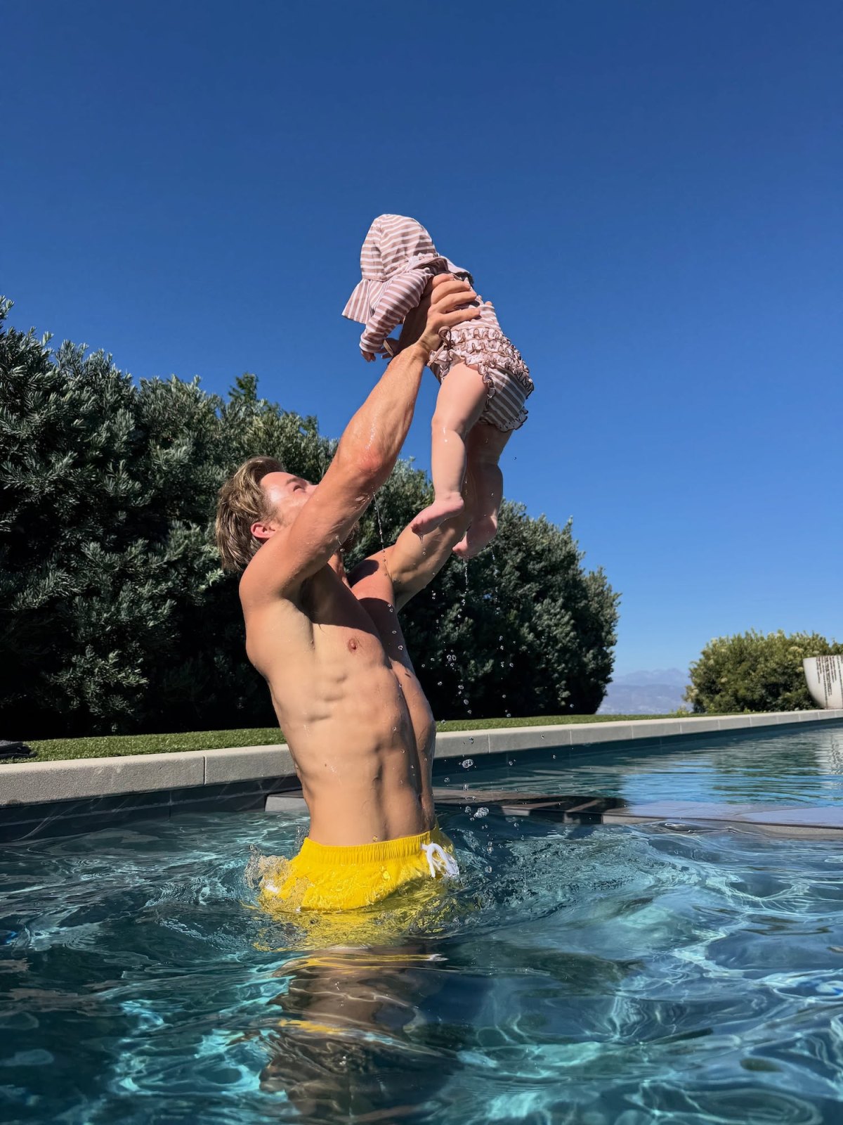 Hayley-Erbert-IG-of-Derek-Hough-and-Everley