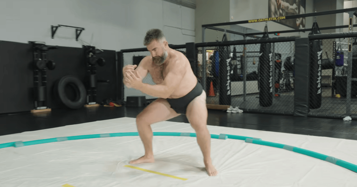Jason Kelce Shows Off Weight Loss During Sumo Wrestling Challenge in Texas Jason Kelce Shows Off Weight Loss During Sumo Wrestling Challenge in Texas