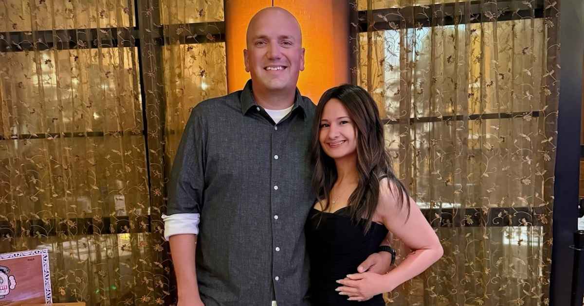 Gypsy Rose Blanchard’s Ex Ken Urker’s Sister Claims He Slept With a Gun Near His Bed Before Death Gypsy Rose Blanchard’s Ex Ken Urker’s Sister Claims He Slept With a Gun Near His Bed Before Death
